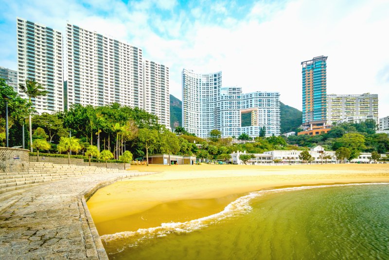 Hong Kong Yacht Charter - urban beach escape
