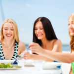 Florida yacht charter dockside dining